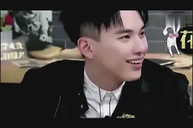 欧阳娜娜30万高定礼服，谢娜现场惊住了，不敢相信啊视频封面