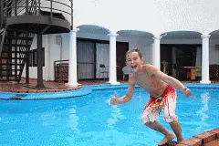 游泳时这8种行为最被人嫌，你中枪了吗？图片