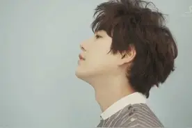 图集 | 圭贤《在光化门》画报图片