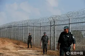 保加利亚与土耳其边境紧张，警方边境巡逻保障安全图片