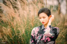 小说：演员临时出事，助理出演杀手，不料是本色出演图片