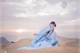 小说：甜，糙汉子猎户心机审，套路小娇妻亲亲抱抱图片