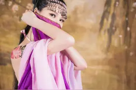 小说：现代小伙意外穿越到古代，成为古代狱卒！图片