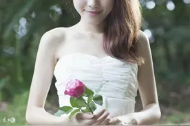 小说：昔日闺蜜暗恋多年的男神的前女友摇身一变竟然成了我的后妈图片