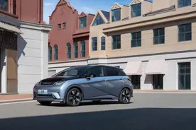 新车 | 售9.98万元起，骑士版续航520公里，2025款比亚迪海豚上市图片