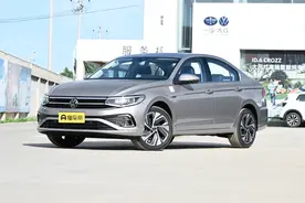 开过宝来，再体验全新速腾，差距明显，该怎么选一目了然图片