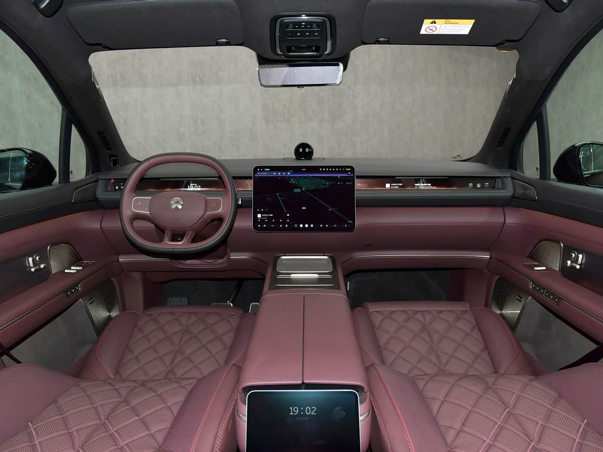 NT3.0平台旗舰纯电SUV_全新ES8 2024款预售_蔚来es8