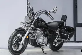 资讯｜舒适驾驭都市巡航：豪爵GZS 150ABS版14980元图片