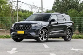 被低估的福特探险者，标配2.3T+10AT，还有6座可选，为何不火？图片