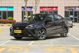 这款国产GT轿车，外观抢眼，搭载1.5T动力，推荐入手图片