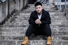 小说：末世来临，人们最多觉醒一种异能，她却凭借系统获得三种图片