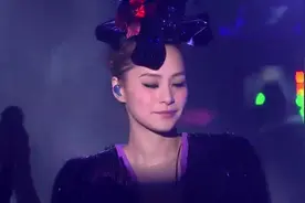 Twins蔡卓妍钟欣桐《下一站天后》 Twins2015香港红馆演唱会