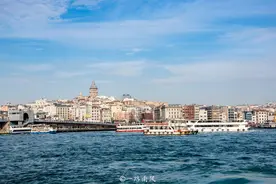 土耳其独特景观，484米大桥横跨亚欧两岸，五分钟穿越到另一大洲图片