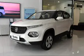 用自动挡的低价SUV，高底盘低油耗，带你看宝骏510图片