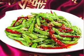 教你干煸豆角的正确做法，香辣过瘾超下饭，大人小孩都喜欢