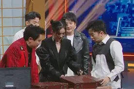 杨迪玩梗太过了，当众内涵杨幂“黑历史”？对方瞬间变脸场面尴尬图片