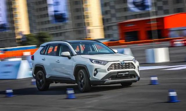 为什么不建议买SUV，跑过长途的才知道，轿车和SUV的差距有多大