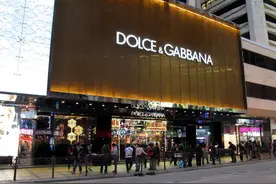 全忘了？“辱华”品牌销量不降反升，中国人的钱最好赚？图片