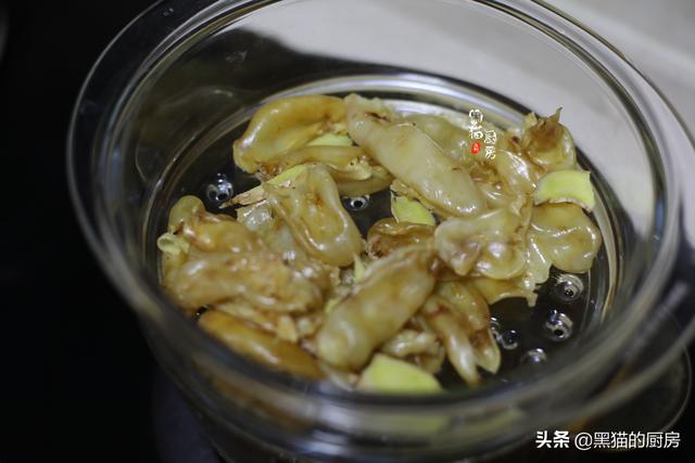 花胶煲汤会变小吗 2026年花胶煲汤会变小薄了