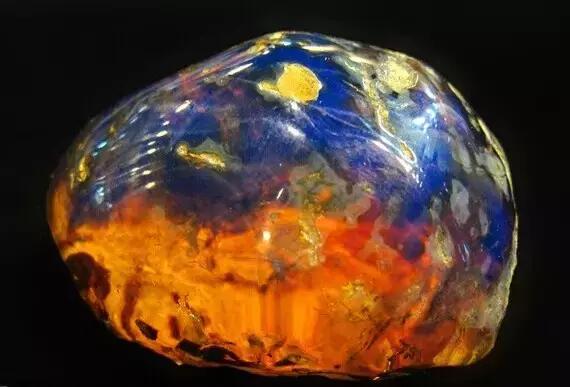 天然黄焦胶花水晶 2026年黄胶花水晶是什么