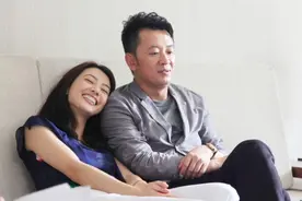 高圆圆为黄海波庆生，现场激动抹泪，两人果然是真友情图片