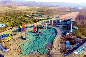 青海加西公路2标段施工项目进展顺利图片