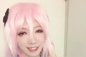 死宅变美女？Coser放黑历史照震惊网友：这是同一个人？图片