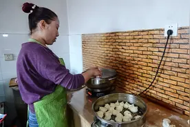 三鲜饺子馅这样调，味道鲜美，包出饺子全家人都爱吃视频封面