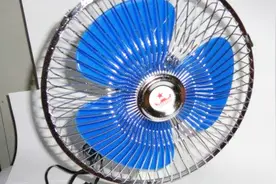 夏天天气太热怎么办？教你两个降温小妙招，省钱又实用视频封面