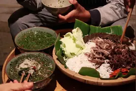 云南撒撇sā piě，10种作料调制蘸料，味道独特吃一次终生难忘！视频封面