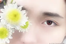 人和花的合照，这样拍才不俗气图片