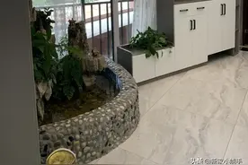历时四个月完工，入户玄关打造一个鱼缸，柜子全屋定制，太喜欢了图片