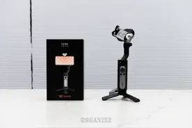 想要手机拍出电影级的画面？手机+浩瀚卓越V2稳定器轻松搞定图片