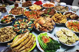 晒晒我家的年夜饭，做了20道菜，开开心心过新年图片