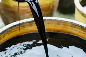 买酱油时，只要符合这“2要素”，都是勾兑假酱油，白送也不能要图片