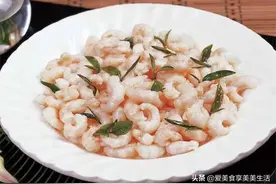 鲜香爽口唇齿留香龙井虾仁图片