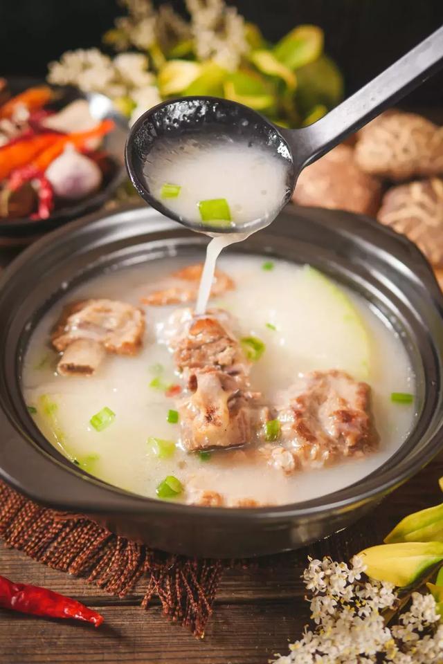 乌鸡花胶瑶柱汤的营养 2025年乌鸡花胶瑶柱汤的做法 乌鸡花胶瑶柱汤的营养 2025年乌鸡花胶瑶柱汤的做法