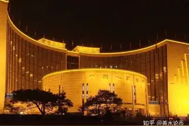美国“疯狂印钞”，中国能应对吗？图片