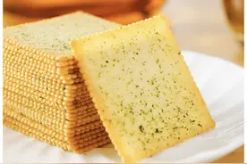 孩子喜欢吃的4款饼干，每一款都风味独特，好吃解馋，家里经常囤图片