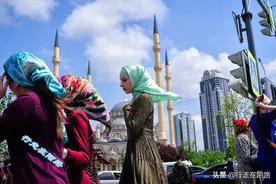 车臣战后十年：月薪2600足够养家，治安好到停车不用锁图片