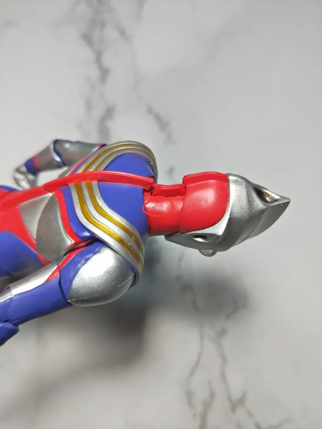 光的继承者——SHF骨雕迪迦奥特曼开箱