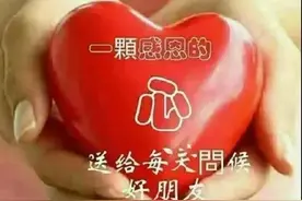 美女表情包：夏季养生要注意，啤酒清爽莫贪杯图片