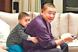 刘銮雄三个儿子：老大退场，老二4岁被赶出门，老三8岁百亿身价图片