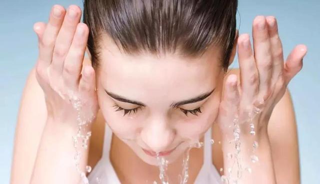 双手奉上34款最好用的洗面奶，所有肤质都有适合的哦