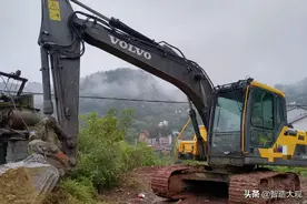 沃尔沃EC140挖掘机力量不足，如何检查排除？图片