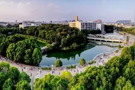 湖北“最具性价比”高校：占地2192亩，吃遍5大食堂，入选全国最美高校！图片