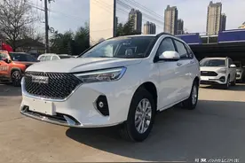 哈弗M6 PLUS到店，独立悬挂，动力带T，依旧6.6万起？图片