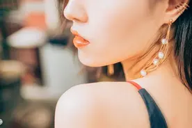 小说：她养了一年多的孩子，终究还是没藏住，被总裁看见图片