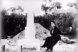 【人物】才女石评梅的生死之恋图片