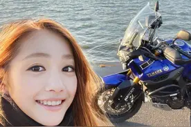 日本50岁大叔变摩托车美女，不靠化妆裙子，现在女装大佬靠这个图片